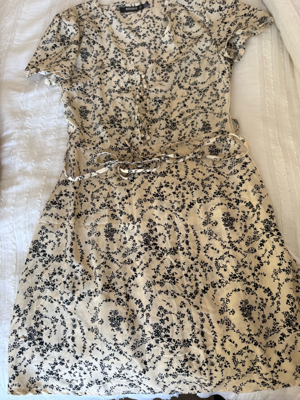 PrettyLittleThing Cream and Black Floral Midi Dress